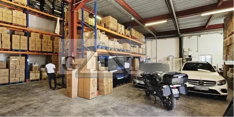 Industrial in Villeparisis to rent - Building Photo - Image 2 of 14