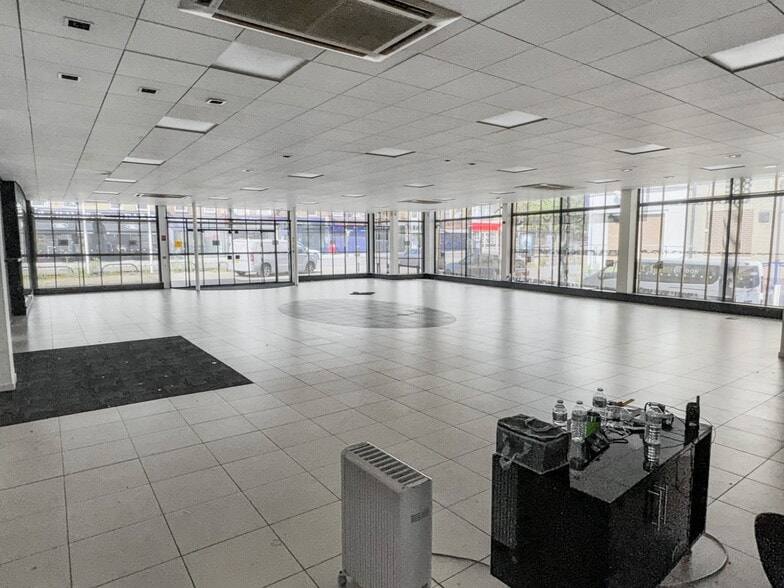 50-56 High Rd, London to rent - Building Photo - Image 3 of 11