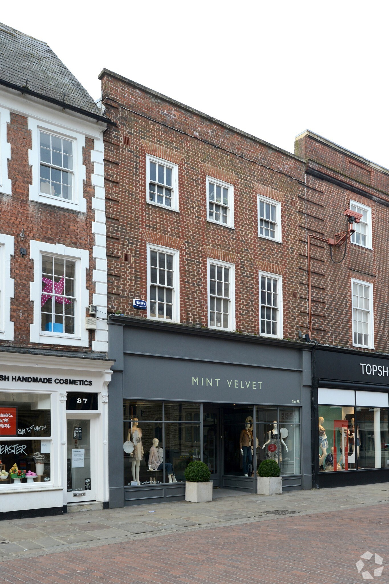 88 East St, Chichester for sale Primary Photo- Image 1 of 1