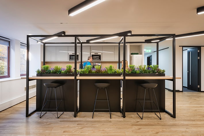 9 Hills Rd, Cambridge to rent - Building Photo - Image 3 of 7