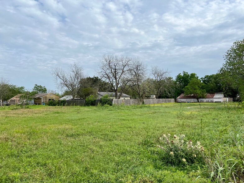 9716 N P St, La Porte, TX for sale - Building Photo - Image 3 of 5