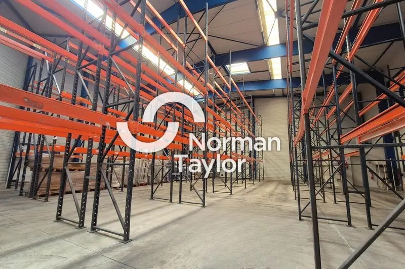 Vente Local d'activités 800 m² à 2 000 m² - Photo 1
