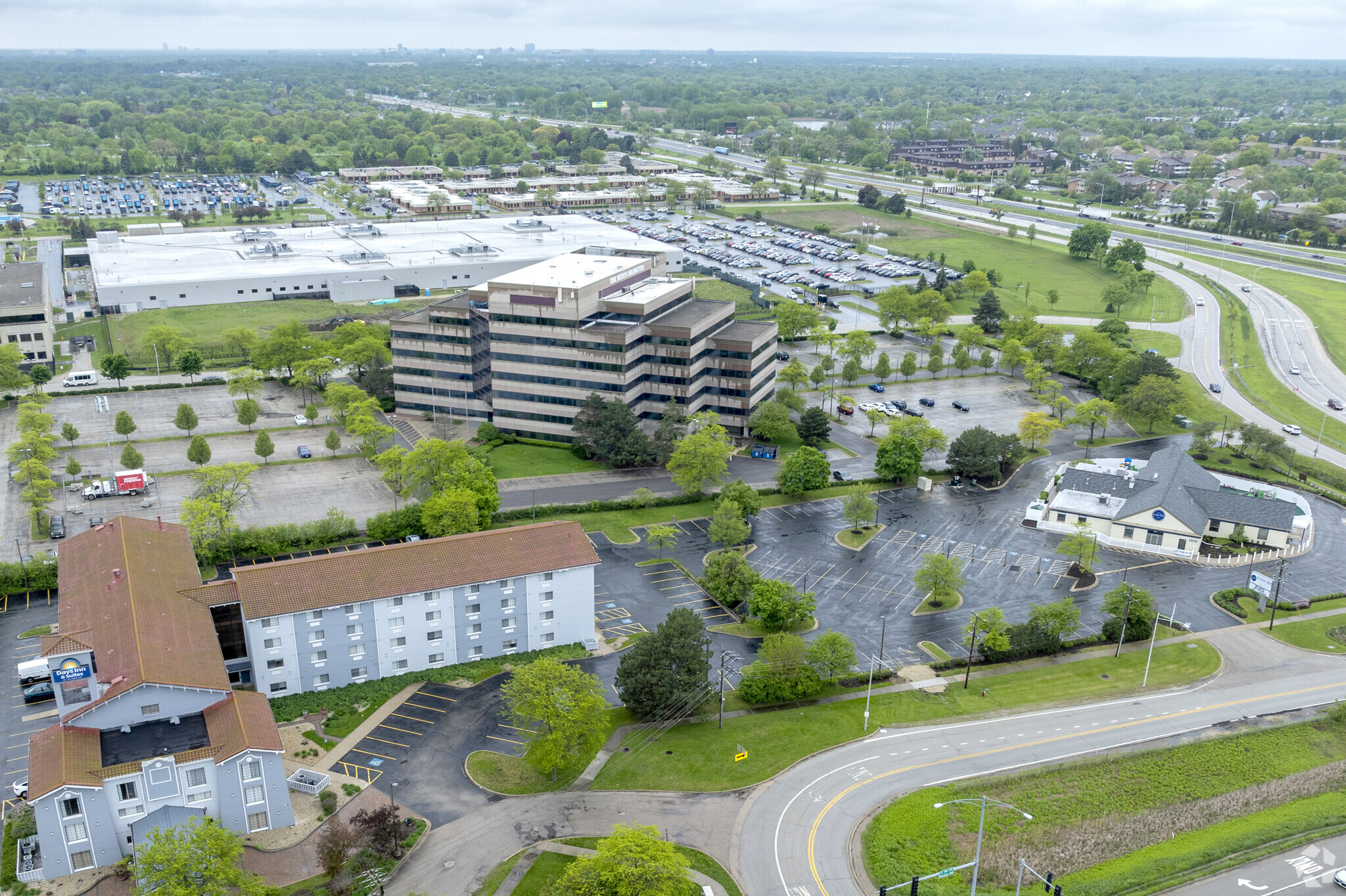 1500 W Shure Dr, Arlington Heights, IL for sale Aerial- Image 1 of 8