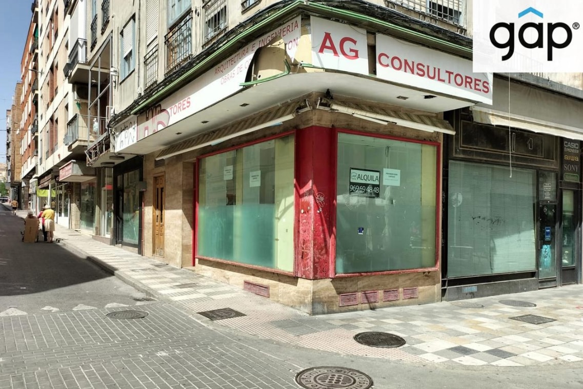 Retail in Cuenca, Cuenca to rent Floor Plan- Image 1 of 1