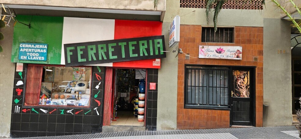 Retail in Las Palmas de Gran Canaria, Las Palmas for sale - Building Photo - Image 3 of 44