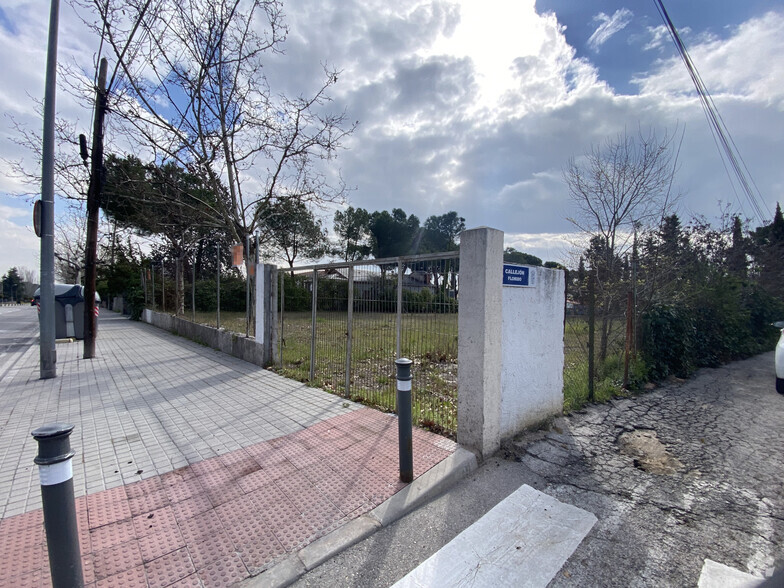 Calle Doctor Calero, 60, Majadahonda, Madrid for sale - Building Photo - Image 2 of 2