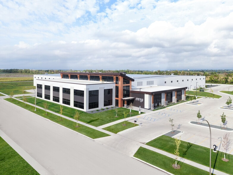 4171 24th Ave N, Fargo, ND to rent - Primary Photo - Image 1 of 3