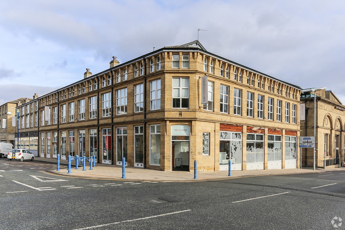 57 Northumberland St, Huddersfield, HD1 1RL UK