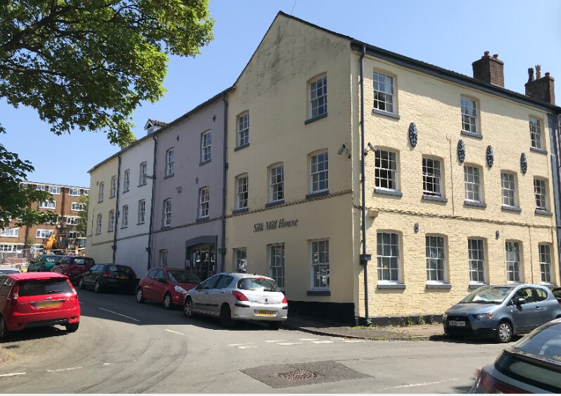 21 Marsh Para, Newcastle Under Lyme for sale Building Photo- Image 1 of 1