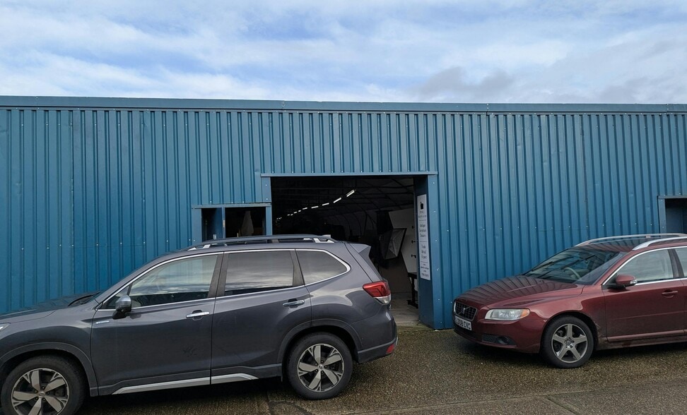 26 Arundel Rd, Arundel to rent - Building Photo - Image 1 of 3