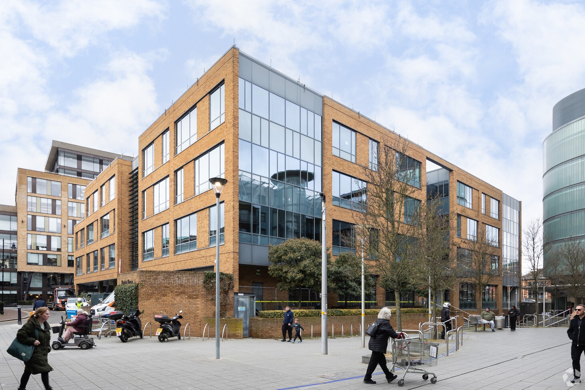 34-38 Market St, Maidenhead for sale Primary Photo- Image 1 of 1