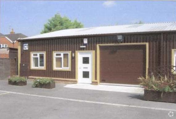 Basingstoke Rd, Reading to rent Building Photo- Image 1 of 7