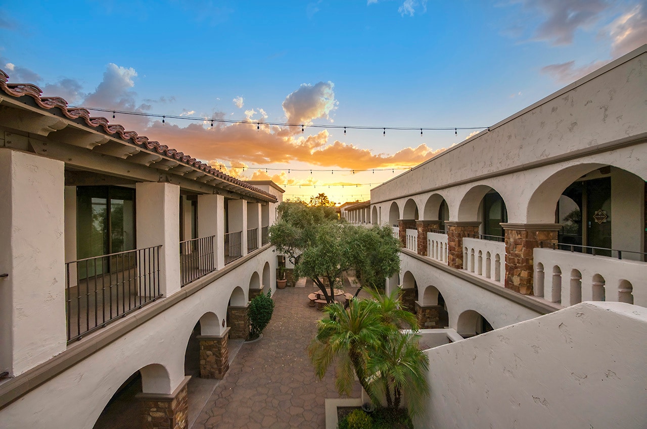 11000 N Scottsdale Rd, Scottsdale, AZ to rent Building Photo- Image 1 of 11