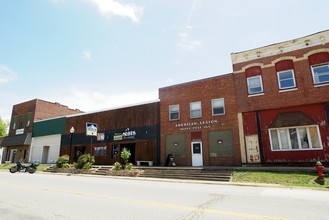 105 E Franklin St, Sesser, IL for sale Building Photo- Image 1 of 1