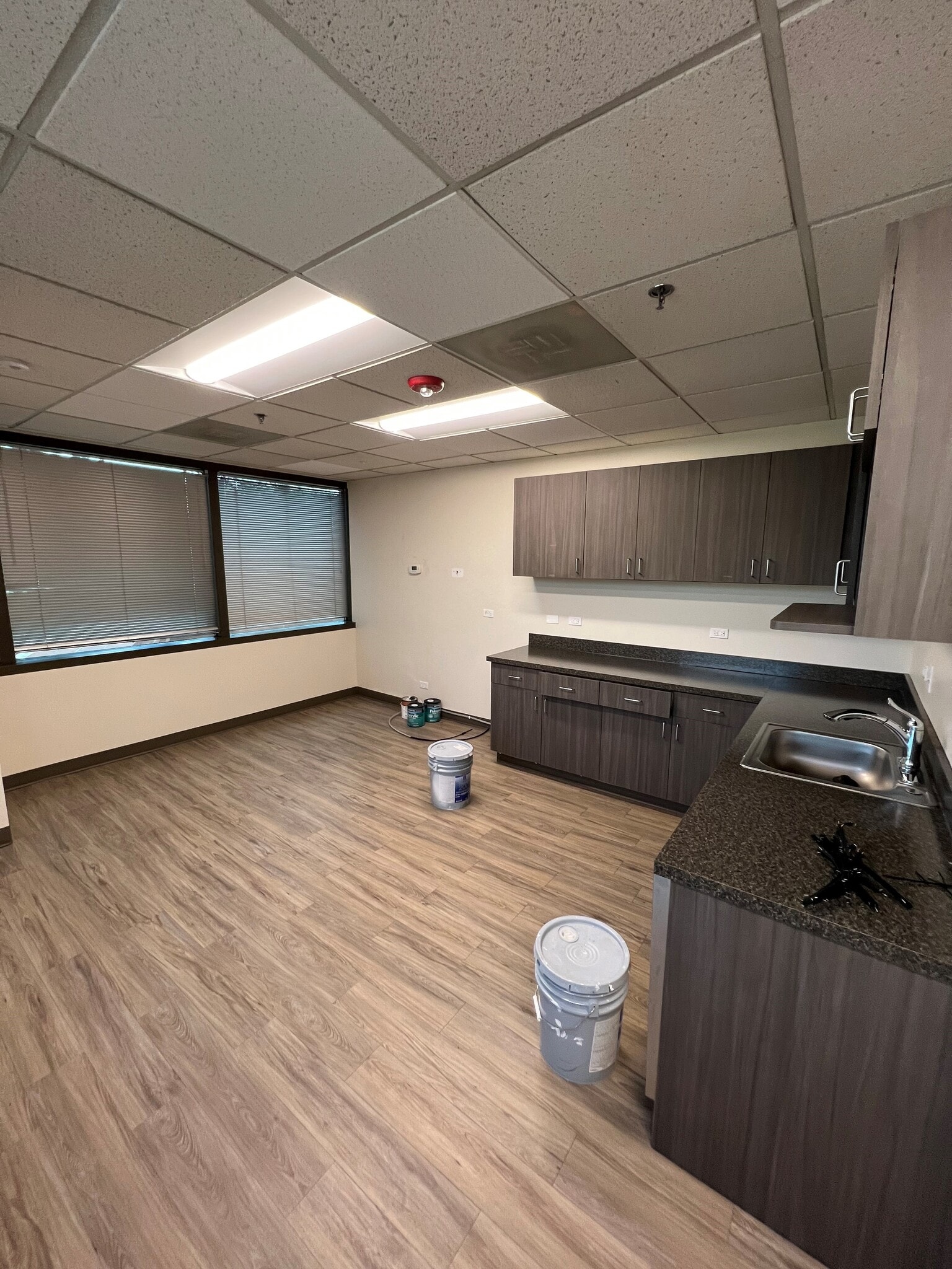 8700 Turnpike Dr, Westminster, CO to rent Interior Photo- Image 1 of 4