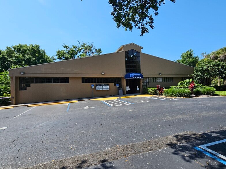 75 Fox Ridge Ct, Debary, FL for sale - Building Photo - Image 1 of 1