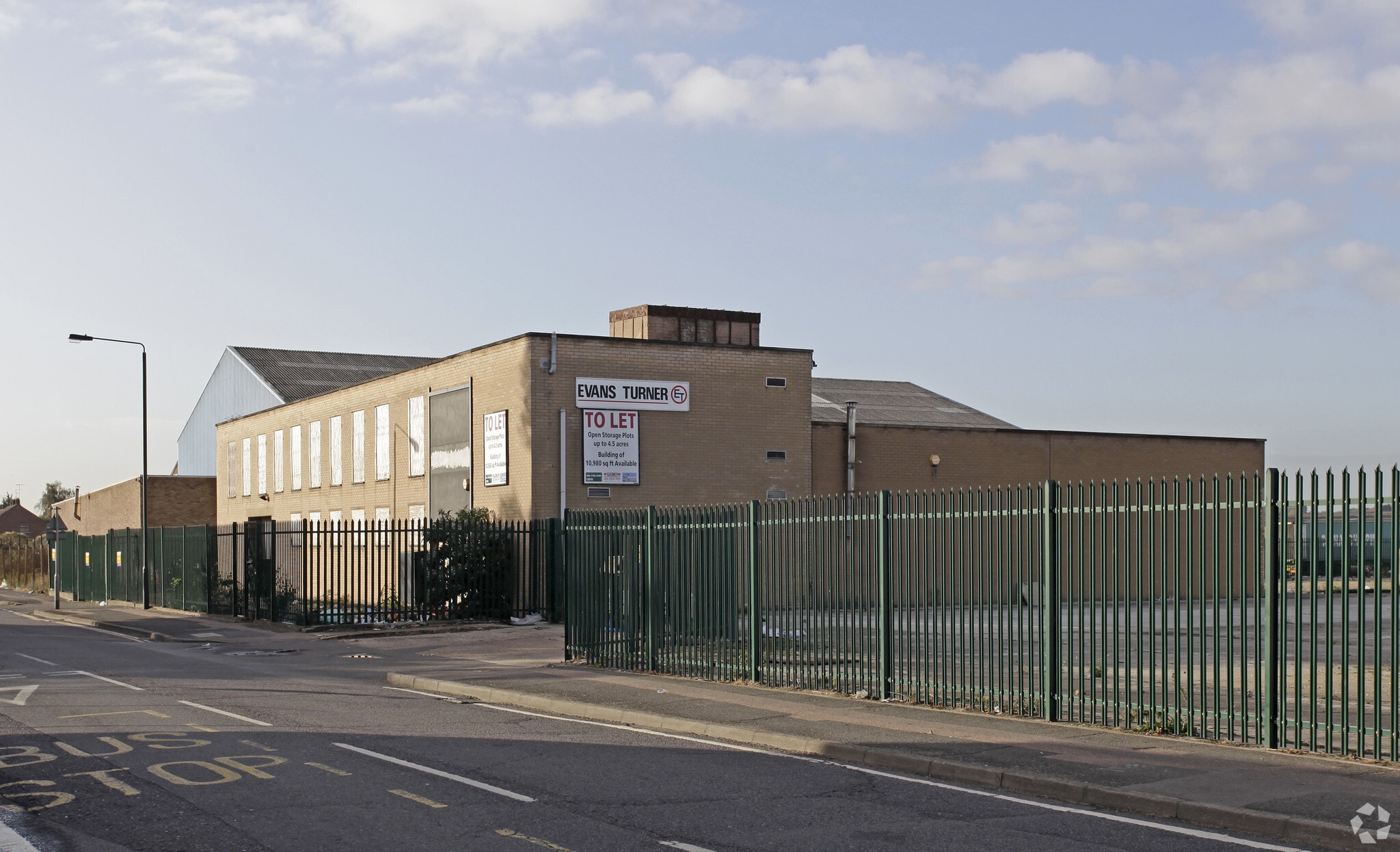 188-200 Manor Rd, Erith to rent Primary Photo- Image 1 of 6