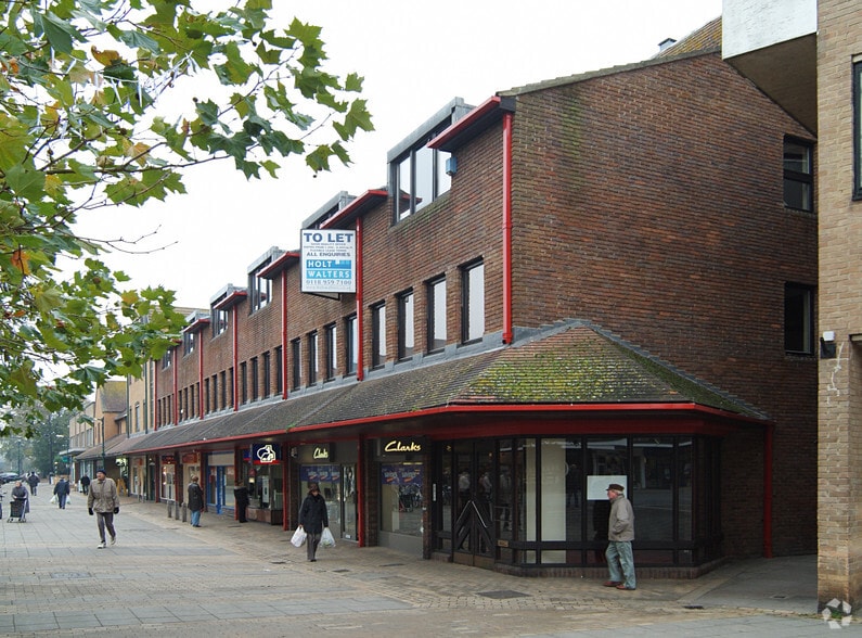 65-73 Crockhamwell Rd, Reading for sale - Building Photo - Image 1 of 1