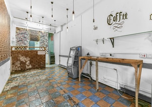 120 Hoxton St, London to rent Interior Photo- Image 2 of 4