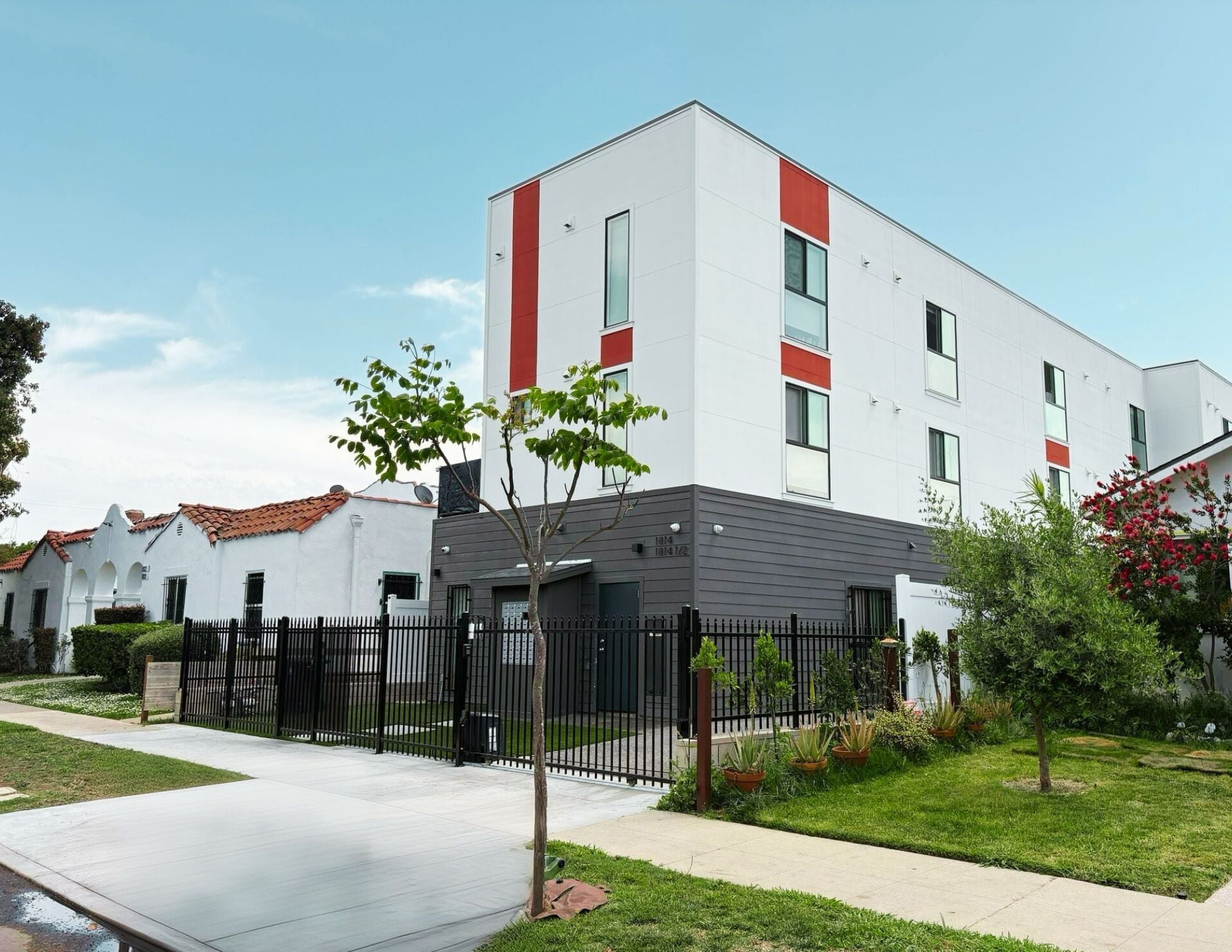 1814 W 36th St, Los Angeles, CA for sale Building Photo- Image 1 of 1