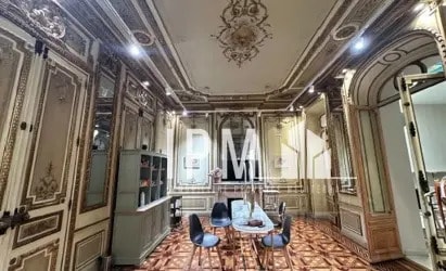 Vente Bureaux 220 m² - Photo 1