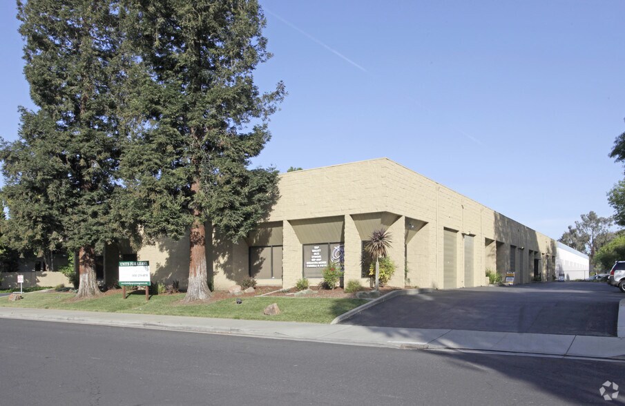 7007-7011 Realm Dr, San Jose, CA for rent - Building Photo - Image 1 of 22