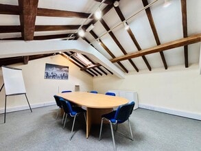 Appletree Rd, Banbury to rent Interior Photo- Image 1 of 5