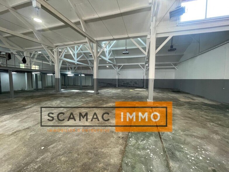 Light Industrial in Corbeil-Essonnes for sale - Interior Photo - Image 2 of 6