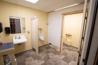 9017 Bonner Mill Rd, Missoula, MT to rent Building Photo- Image 2 of 16