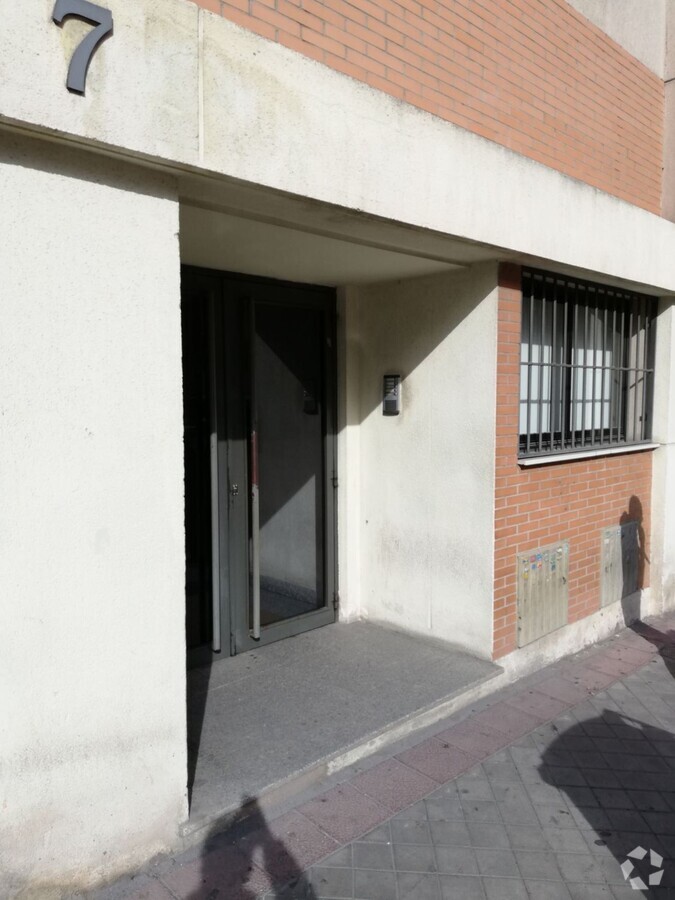 Calle Emilio Muñoz, 7, Madrid, MAD 28037 -  -  - Interior Photo - Image 1 of 11