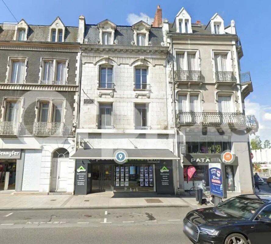 Light Industrial in Montluçon for sale Building Photo- Image 1 of 2