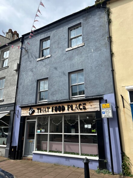 43 Market Pl, Whitehaven for sale - Building Photo - Image 1 of 1