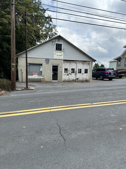 2014 Main St, Mohrsville, PA for sale - Primary Photo - Image 1 of 1