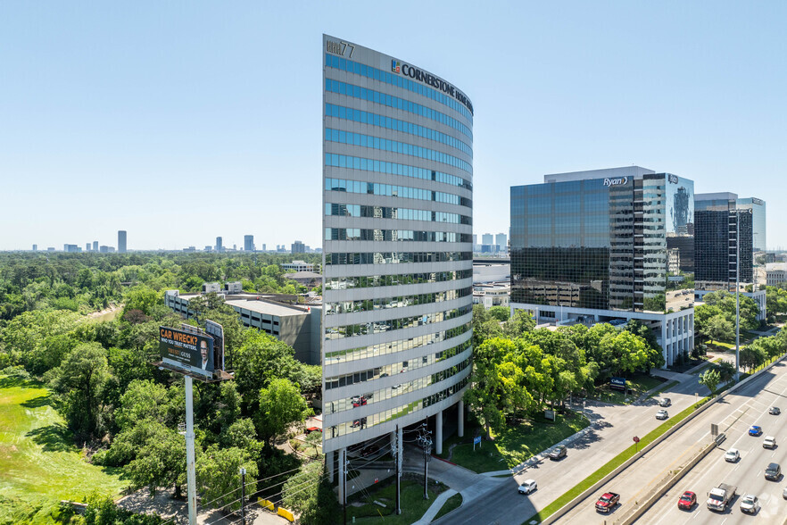 1177 West Loop South, Houston, TX for rent - Building Photo - Image 3 of 7