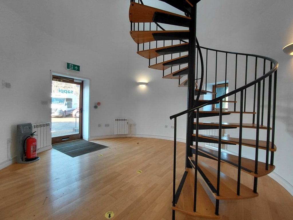 Squerryes Oast, Beggars Ln, Westerham to rent Interior Photo- Image 1 of 6