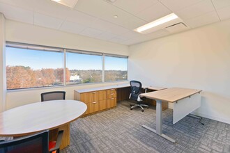 610 Freedom Business Ctr Dr, King Of Prussia, PA for rent Building Photo- Image 2 of 12