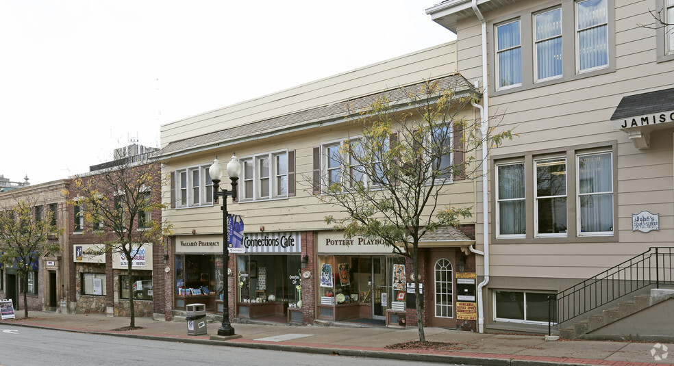 110-116 N Main St, Greensburg, PA for rent - Primary Photo - Image 1 of 27