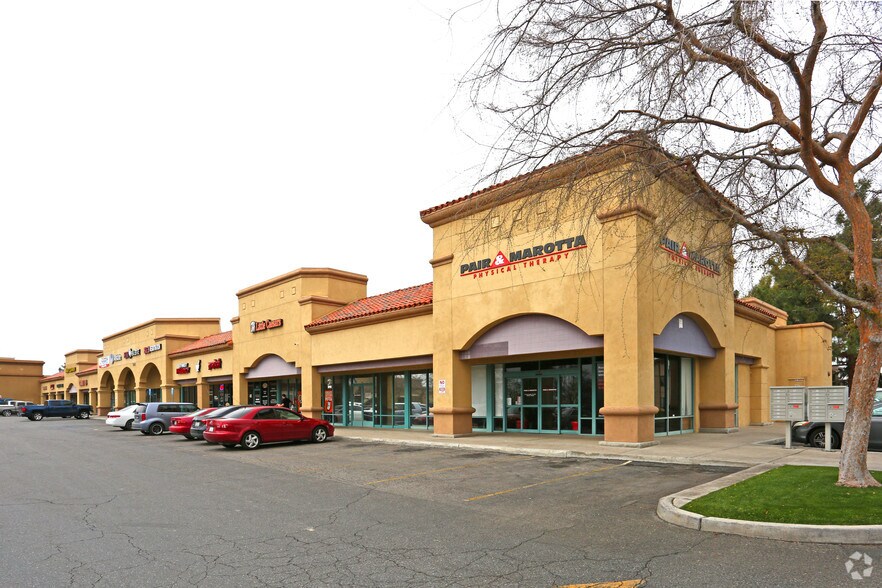 3400 Panama Ln, Bakersfield, CA for sale - Primary Photo - Image 1 of 1