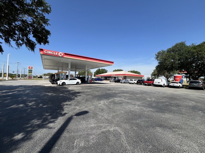 3730 Airport Rd, Lakeland, FL for sale - Building Photo - Image 3 of 5