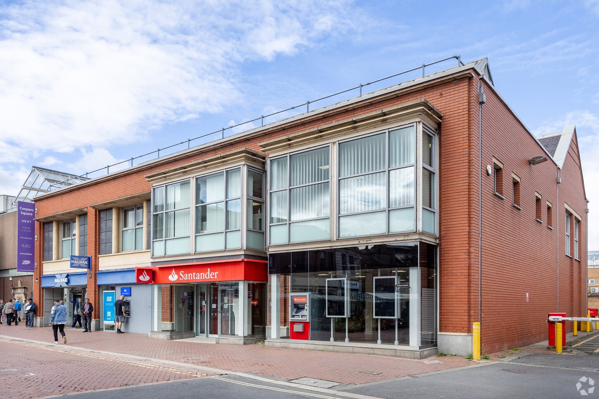 Swan Walk, Burton On Trent to rent Primary Photo- Image 1 of 6