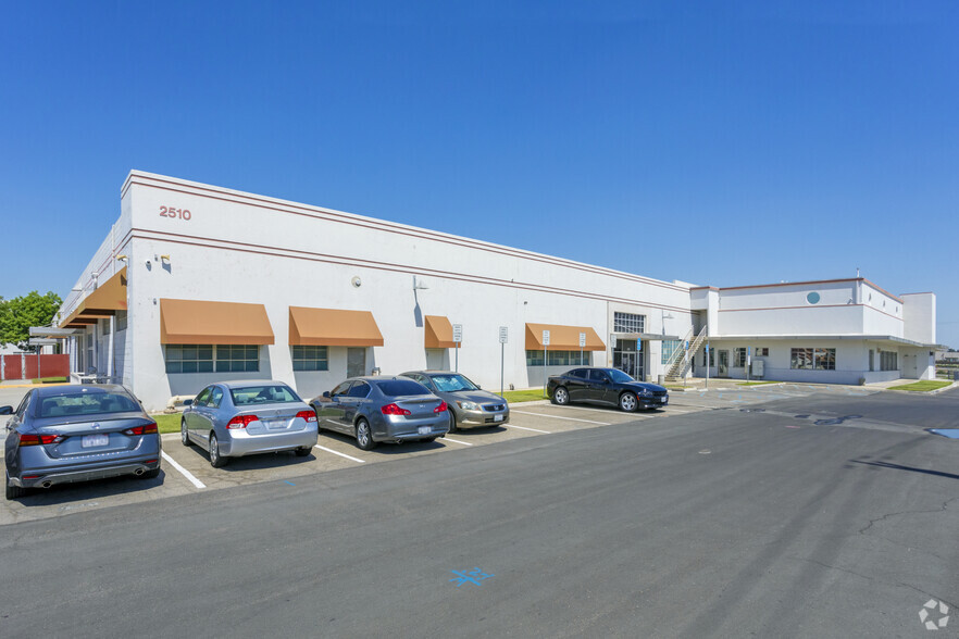 2510-2550 S East Ave, Fresno, CA for rent - Building Photo - Image 1 of 10