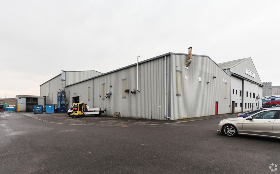 Third Way, Avonmouth to rent - Building Photo - Image 2 of 2
