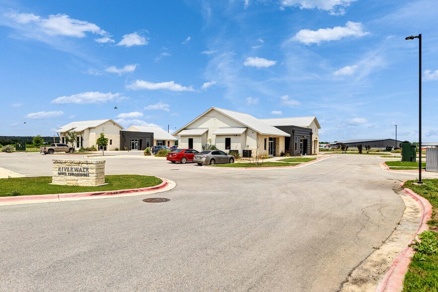 120 Riverwalk Dr, San Marcos, TX for sale - Building Photo - Image 1 of 10