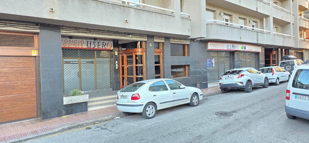 Carrer Mossèn Gelabert, 7, Olot, Gerona for sale - Building Photo - Image 2 of 27