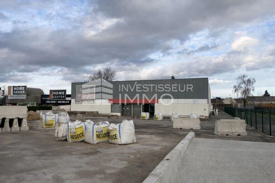 Retail in Claye Souilly to rent - Building Photo - Image 3 of 6