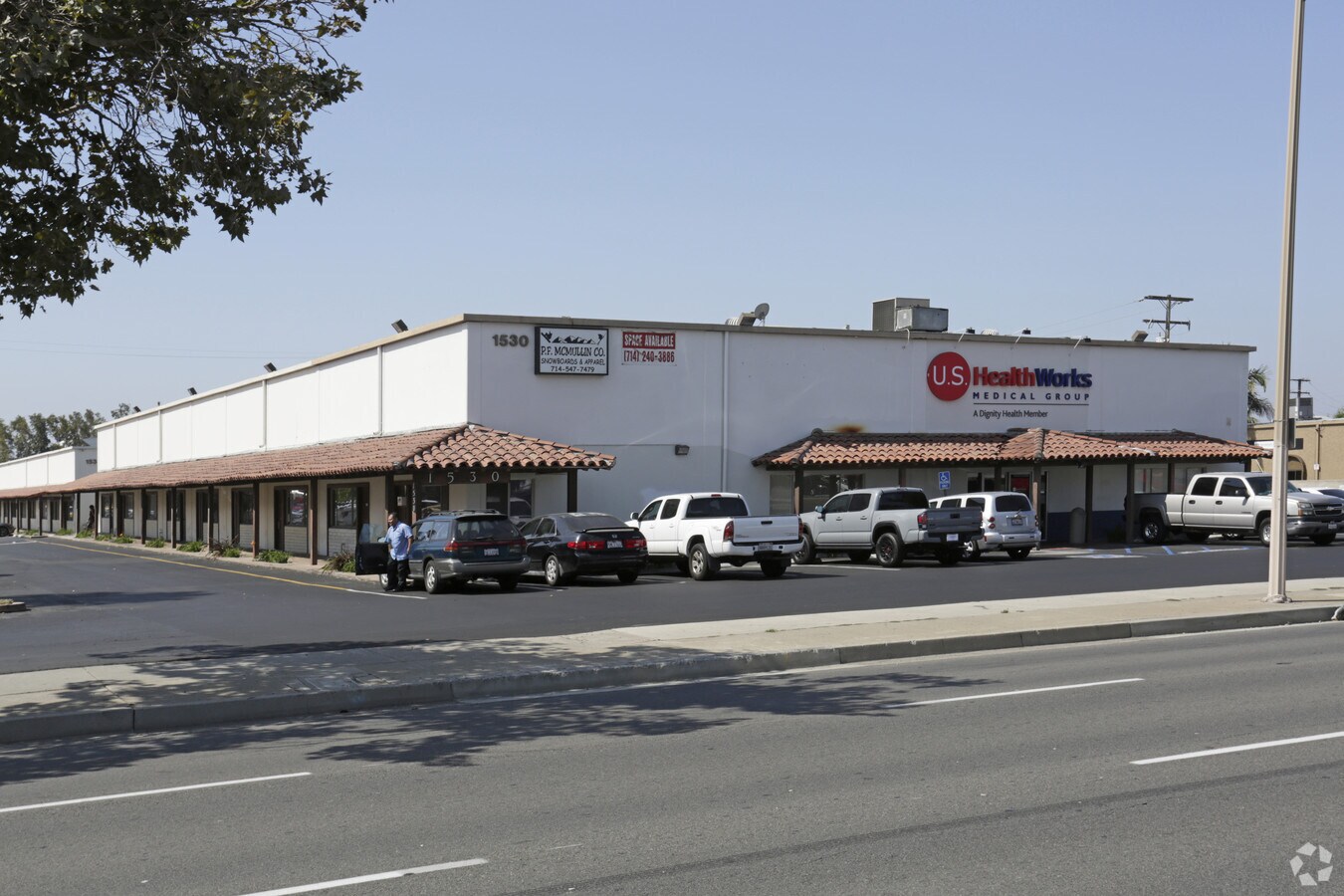 1530 E Edinger Ave, Santa Ana 92705 UK