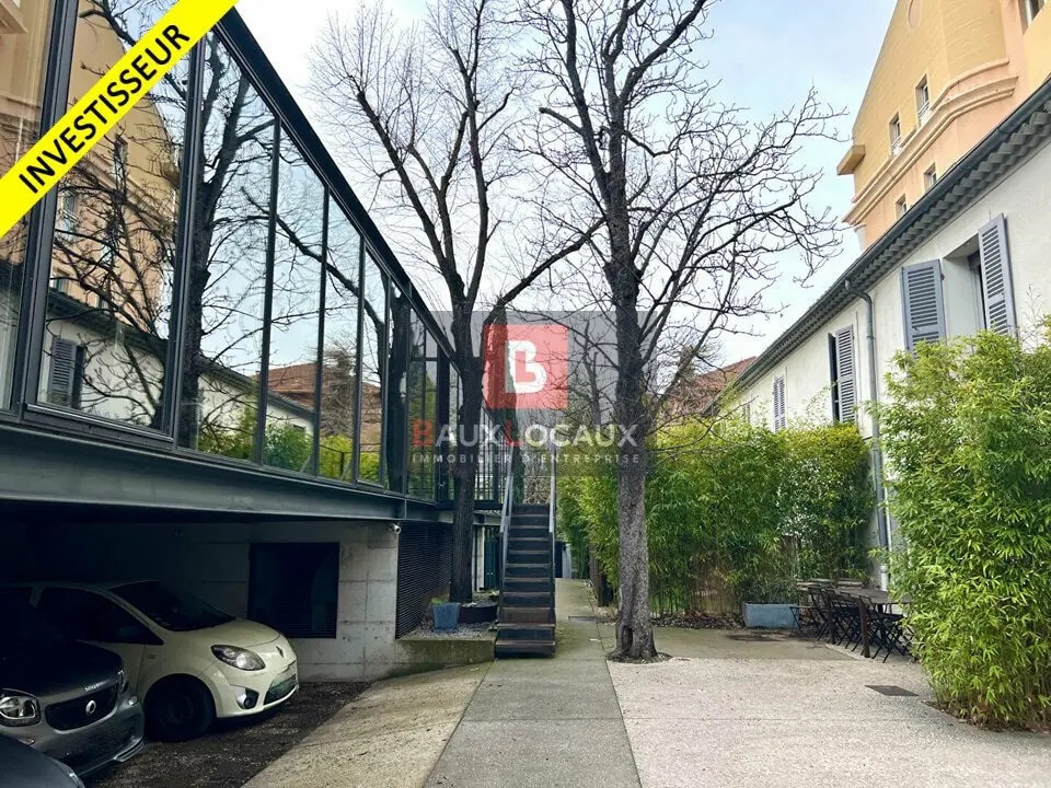 70 Cours Gambetta, Aix-en-Provence for sale Primary Photo- Image 1 of 10