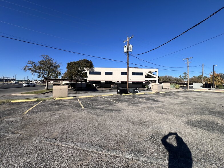 801 N Big Spring St, Midland, TX for sale - Building Photo - Image 3 of 11