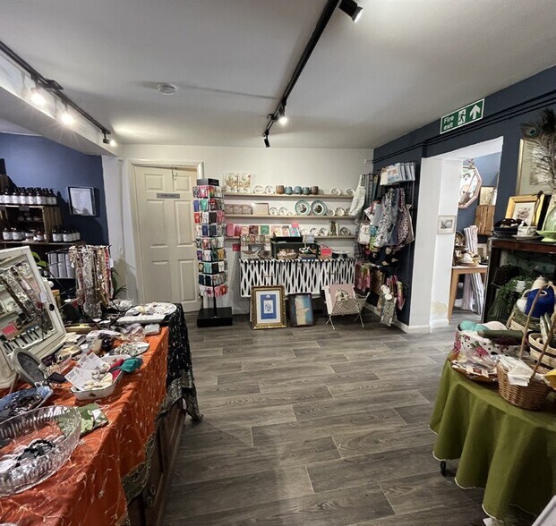 1-2 London Rd, Bath for sale - Interior Photo - Image 3 of 4