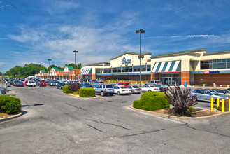 215-305 E Lewis & Clark Pky, Clarksville, IN for rent Building Photo- Image 1 of 17